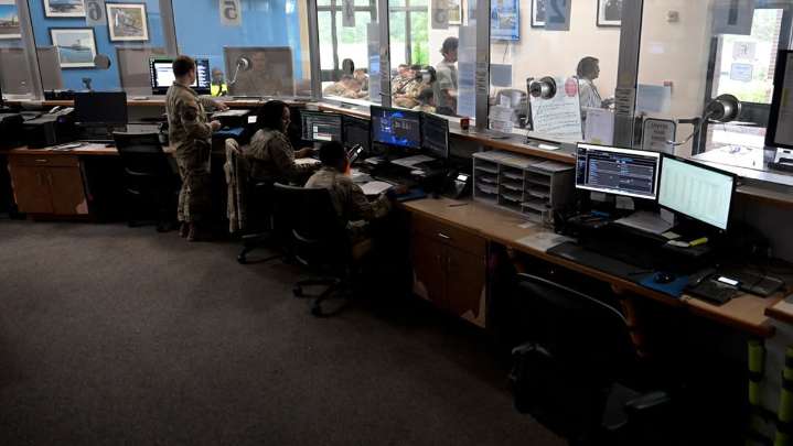 Entregan paquete sospechoso en una base militar de Maryland y varias personas enfermaron