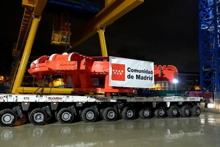 La enorme tuneladora Mayrit de la L11 del Metro ya está en Madrid. Ahora llega el verdadero desafío: montarla pieza a pieza