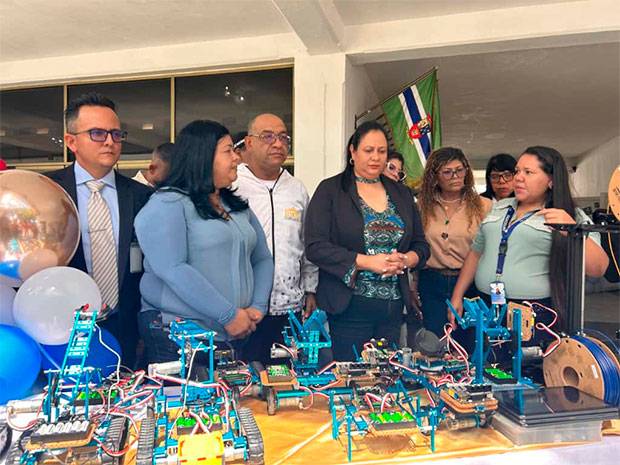 Cleba reconoció a trabajadores de Infocentro en el marco de su 25° aniversario