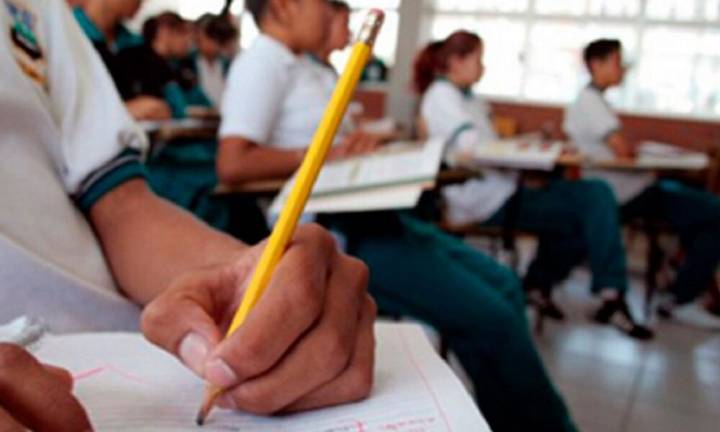 Desregulan aranceles de los colegios privados y liberan el precio de las cuotas