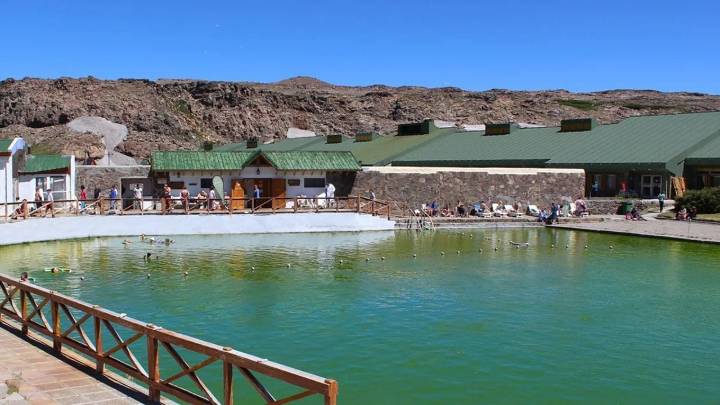 Las termas de Copahue inauguran temporada: cuánto sale disfrutar una de las mejores experiencias del mundo