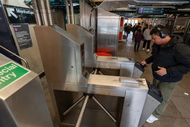 MTA dará tarjetas OMNY gratuitas en varios puntos de NYC