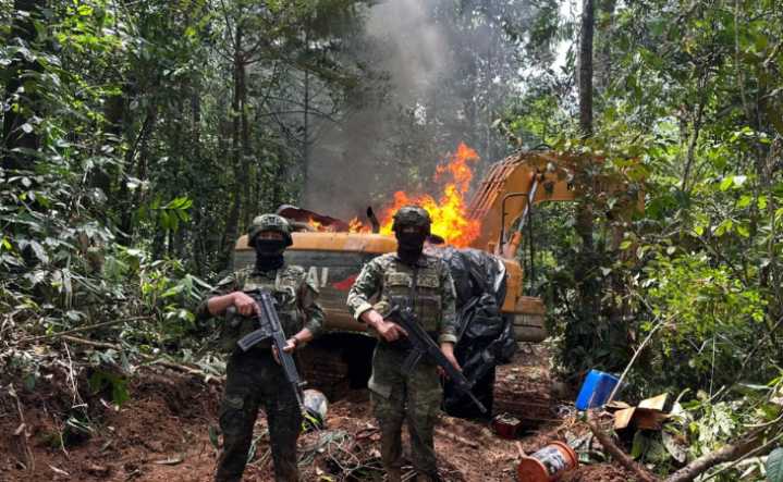 Ofensiva militar contra las “mafias mineras” de La Chonta inició Ecuador