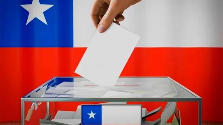 Chile cerró las urnas en las primeras presidenciales con voto obligatorio