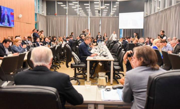 Presupuesto 2026: el oficialismo logró dictamen de mayoría y espera dilatar el debate