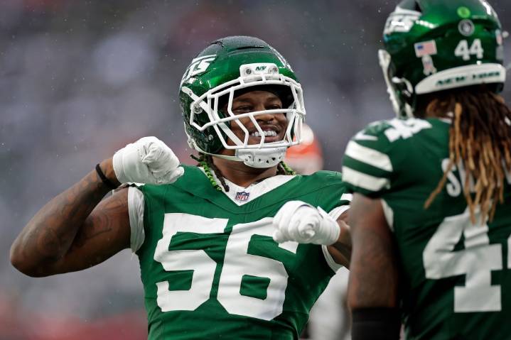 After difficult week, Jets LB Quincy Williams has big game while honoring brother Quinnen