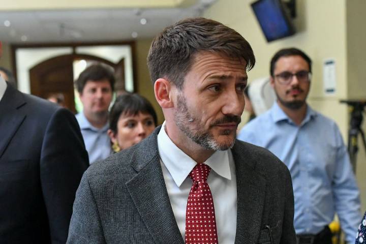 Senado vota este martes acusación constitucional contra exministro Diego Pardow por error en cuentas de luz