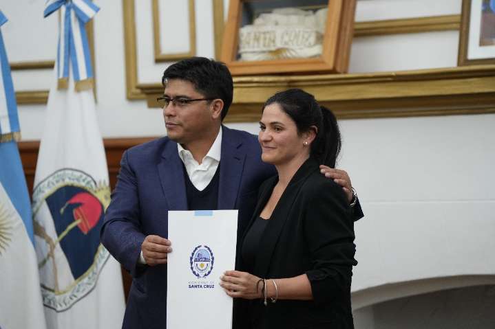 Vidal puso en funciones a la nueva ministra de Gobierno y al titular de la Caja de Previsión Social