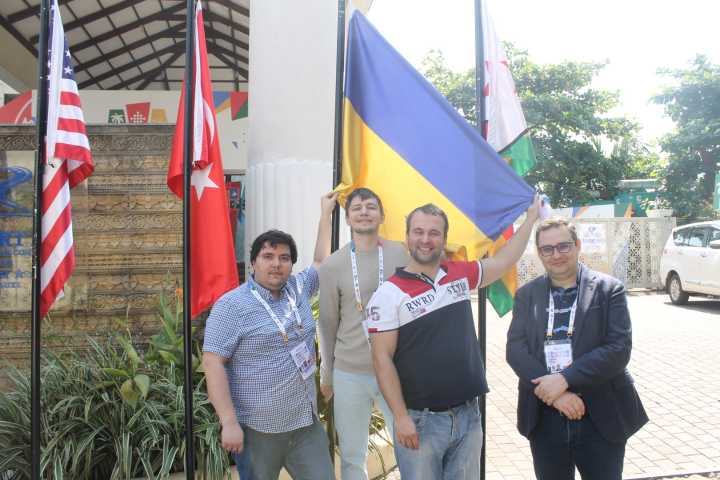 Sports ﻿Defying the odds, corporate team from Ukraine champions another triumph