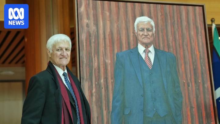 Katter's present comes early, Coalition stalls on net zero New Year's resolution