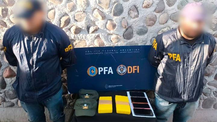 Operación "Combi Blanca": el DFI incautó más de dos kilos de cocaína en Santiago del Estero