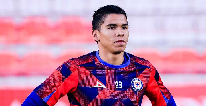 Kevin Mier, portero de Cruz Azul, enfrenta demanda por presunto robo y daños a vivienda