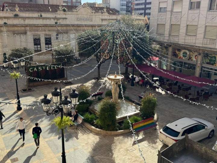 Castelló estrena esta Navidad almendros en flor de 7 metros y espectáculos de luz y sonido con pases diarios