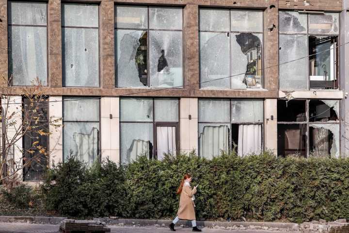 US Army secretary arrives in Kyiv for high-level talks to restart peace talks