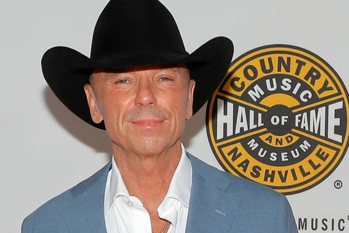 Kenny Chesney Recalls Losing His Hair as a Teen