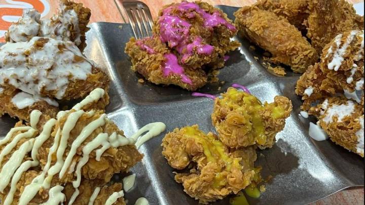 El pollo frito más popular de Corea llega Málaga: con todo tipo de estilos y salsas en el centro de la capital