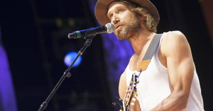 Todd Snider, country-folk troubadour with a sharp wit and caring eye, dies at 59