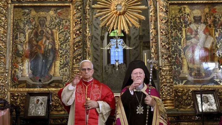 Papa León XIV concluye histórica visita a Turquía y emprende gira de paz a Líbano