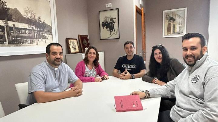 Ondara financiará vales de compra para personas en riesgo de exclusión a través de Cáritas