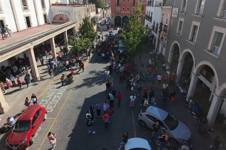 Con toma del CAM en Morelia, magisterio se suma al paro nacional de la CNTE