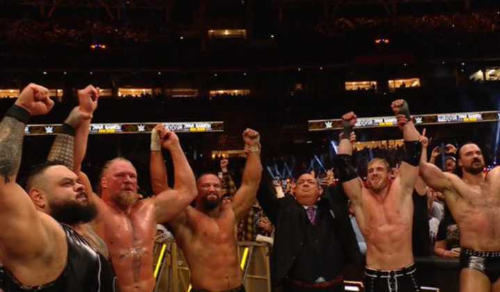 ¿Seth Rollins está de vuelta? El equipo Brock Lesnar arrasa en WarGames tras una interferencia ‘anónima’