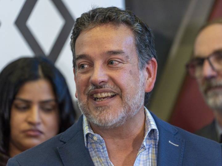 Bell: Unions declare war on Danielle Smith thinking the premier is weak