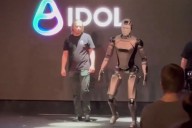 Video: El robot ruso que quiso ser Rocky y terminó 'noqueado' en su presentación