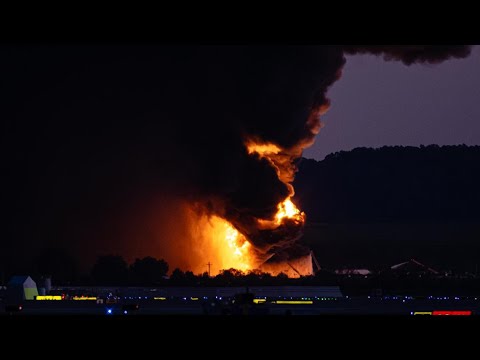 Live stream | Kentucky governor's press conference on UPS plane crash