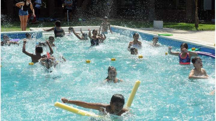 La campaña de vacunación sigue en el verano y llegará a las colonias de vacaciones