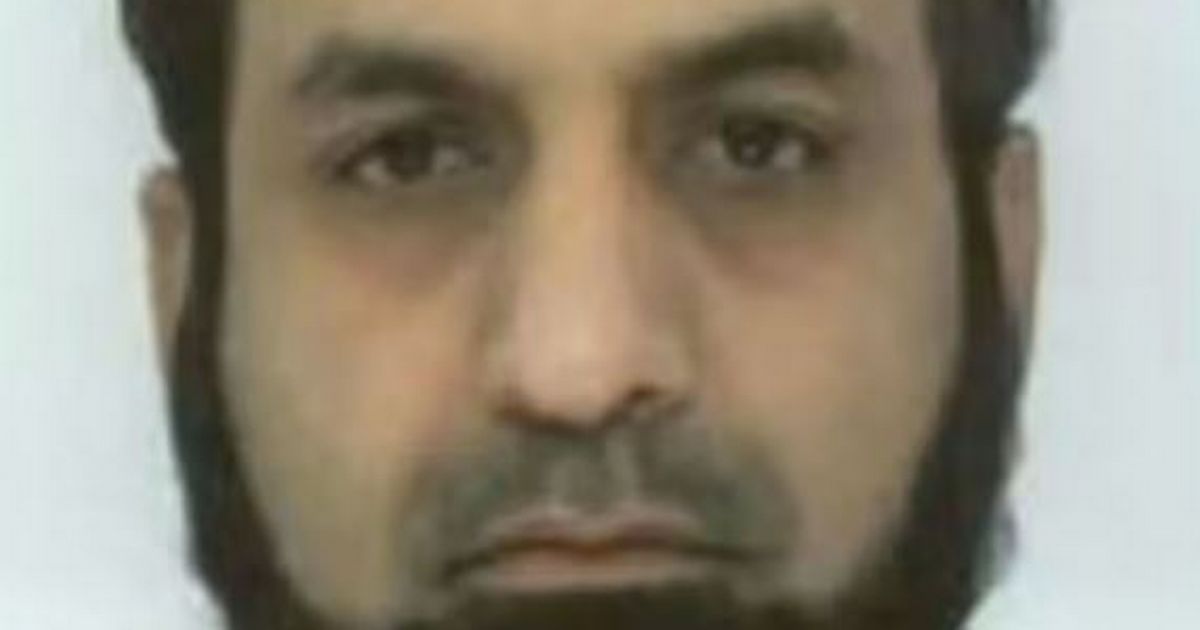 Boy 'screaming' in pain after doctor carried out horrific procedure on Bristol dining room table