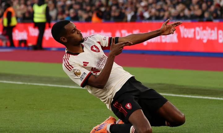 West Ham 0-2 Liverpool FC: Alexander Isak breaks goal duck in much-needed win as Lucas Paqueta sent off