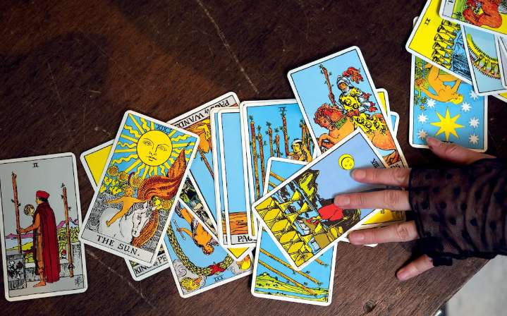 ¿Puede el método científico estar relacionado con la baraja del Tarot?