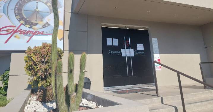 Se quedan sin empleo 140 personas tras cierre de casino en Ensenada