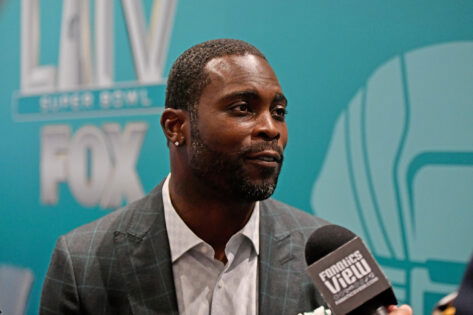 NFL Legends Michael Vick & DeSean Jackson Script $1M History For HBCU