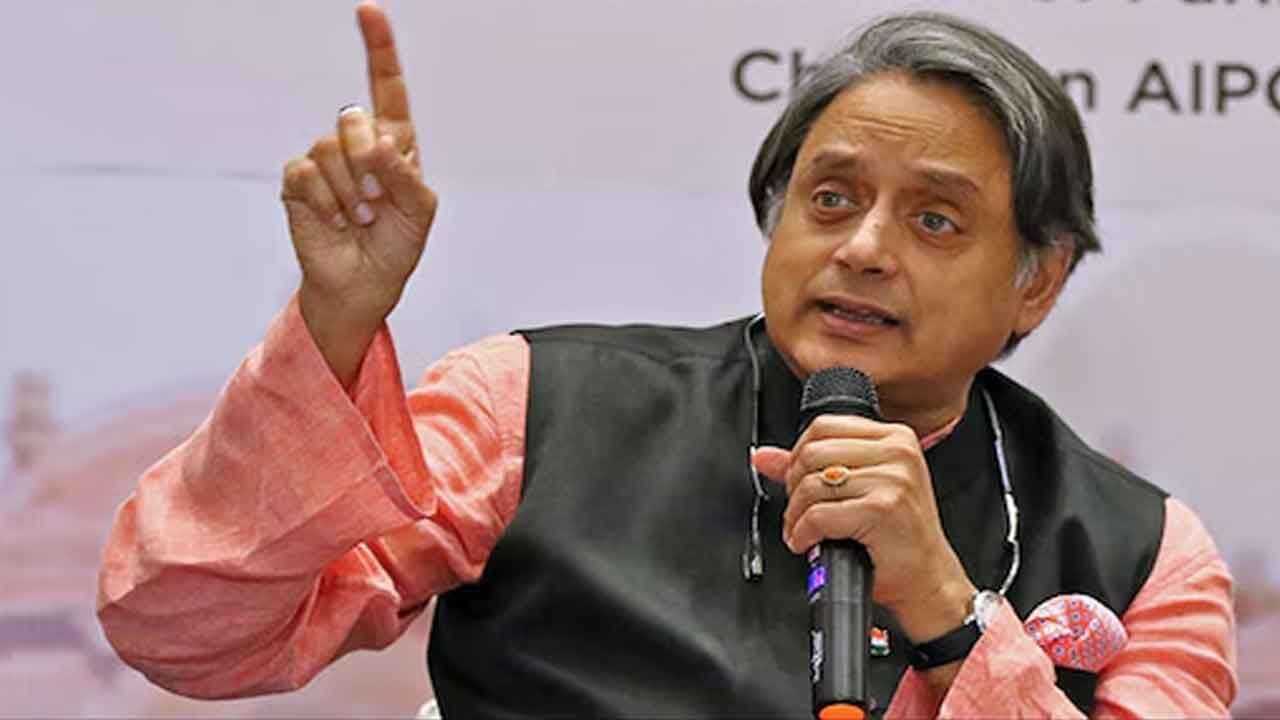 Tharoor Defends His Praise For Advani, Cites Nehru And Indira To Urge Fair Judgement
