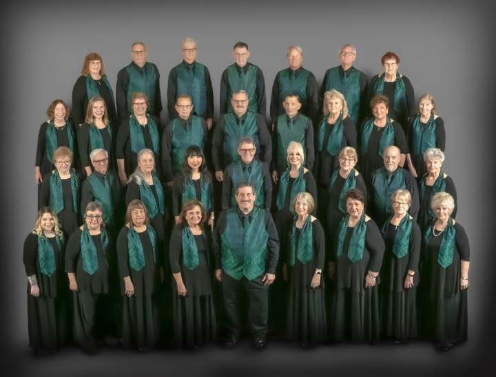 Southwest Singers stopping at Surprise church