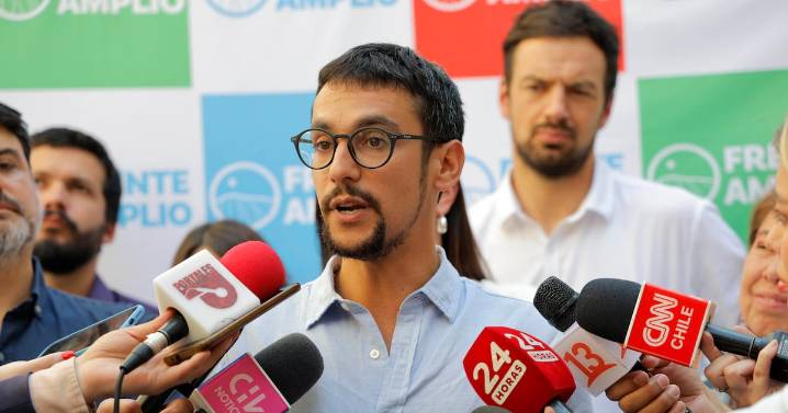 La fisura en el oficialismo que abrió el alcalde de Peñalolén tras arremetida judicial contra subsecretaria Leitao