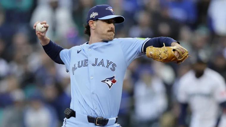 Blue Jays lock in Shane Bieber as rotation anchor for 2026