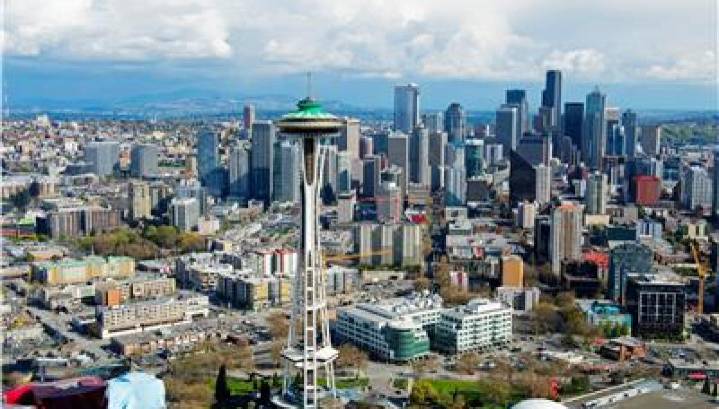 Seattle orgs urge residents to shop local on Small Business Saturday