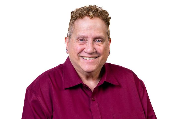 HOA rules prohibit parking vehicles in driveways