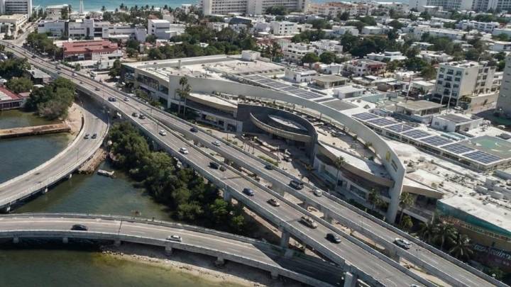Proyectan un segundo piso sobre el bulevar Kukulcán en Cancún