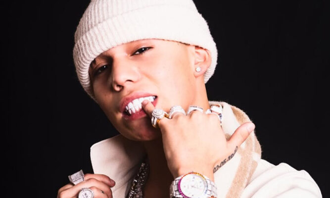 Detienen a cantante urbano Jere Klein por microtráfico