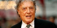 Tom Stoppard, sparkling playwright who won an Oscar for ‘Shakespeare In Love,’ dies at 88