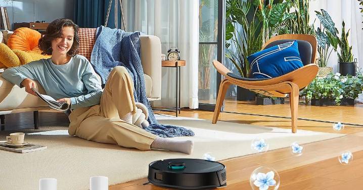 'Game changer' robot vacuum cleaner with 4.6 stars is £150 off for Black Friday