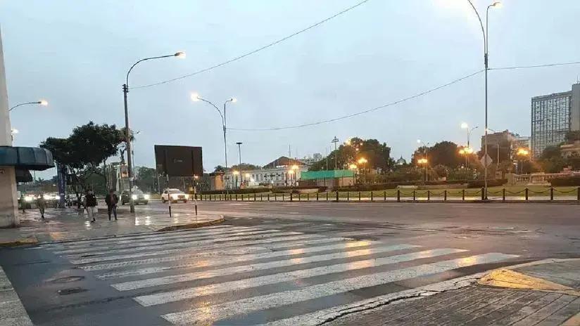Lima amaneció con llovizna y sensación de frío por segundo día consecutivo: ¿a qué se debe este clima en plena primavera?