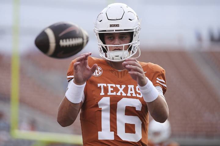 Arkansas DC says Texas offense has ‘skill everywhere,’ praises Sarkisian