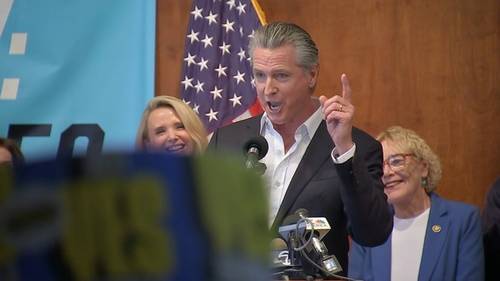 Gov. Newsom rallies Democrats, supporters in final push for Prop 50 redistricting measure