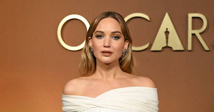 Jennifer Lawrence's Dior Slit Dress Was A Minimalist Dream