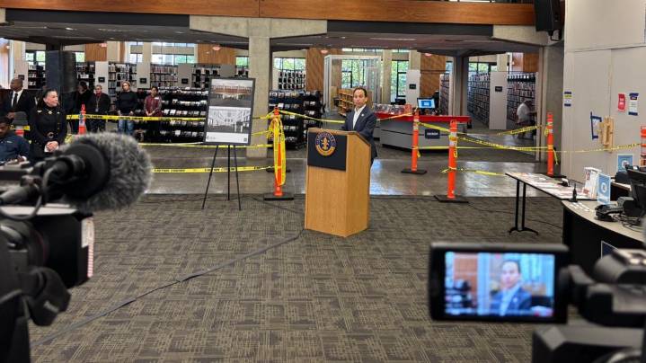 Main library in downtown Louisville will be temporarily closed due to renovations