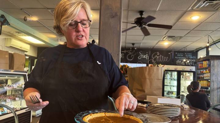 Sweet potato or pumpkin? The Thanksgiving pie debate